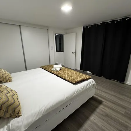 Chalet Hiking & Ocean