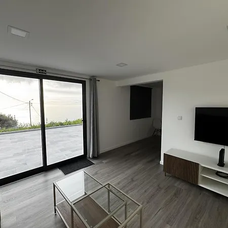 Chalet Hiking & Ocean *