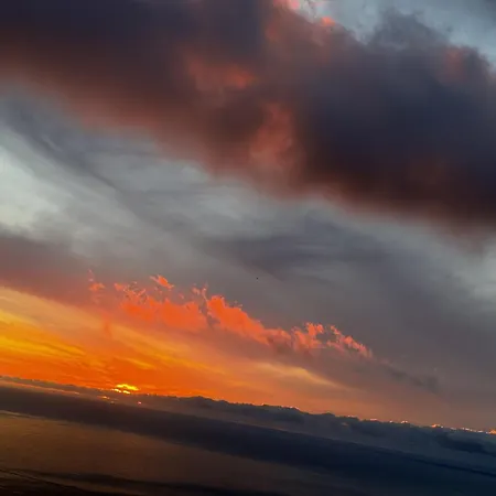 Chalet Hiking & Ocean *