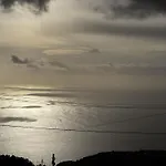 Hiking & Ocean Арку-да-Кальета