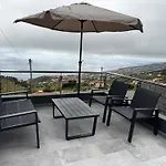 Hiking & Ocean Chalet Arco da Calheta (Madeira)