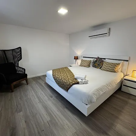 Hiking & Ocean Chalé