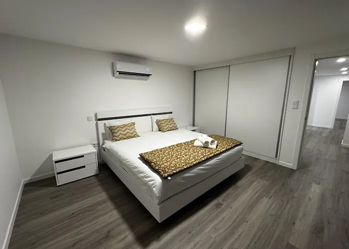 Alpstuga Hiking & Ocean Arco da Calheta (Madeira)