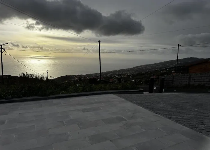 Chalet Hiking & Ocean Arco da Calheta (Madeira)