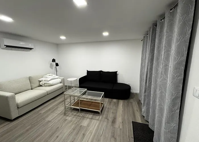 Chalé Hiking & Ocean Arco da Calheta (Madeira)